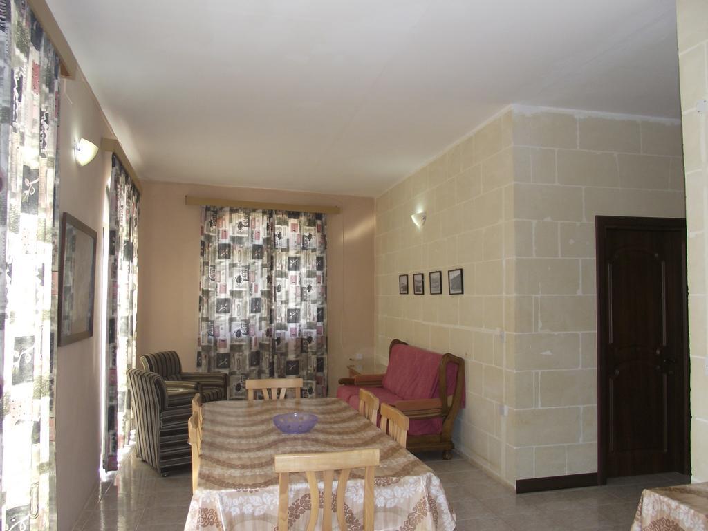 Sunset Seaview Accommodation Marsalforn Exterior photo