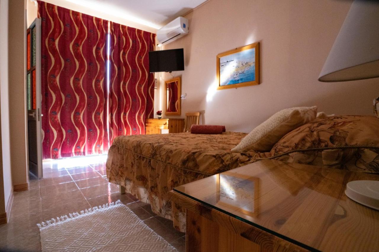 Sunset Seaview Accommodation Marsalforn Exterior photo