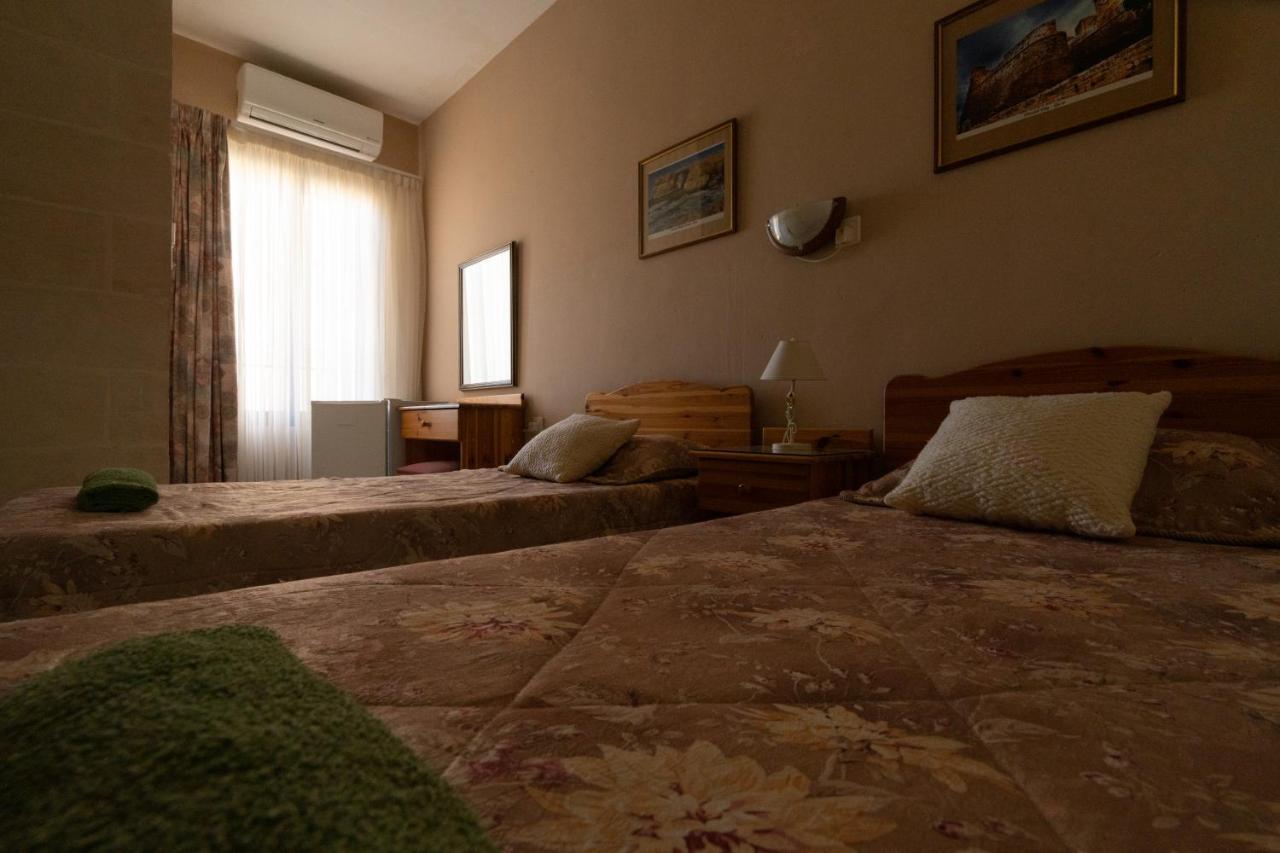 Sunset Seaview Accommodation Marsalforn Exterior photo